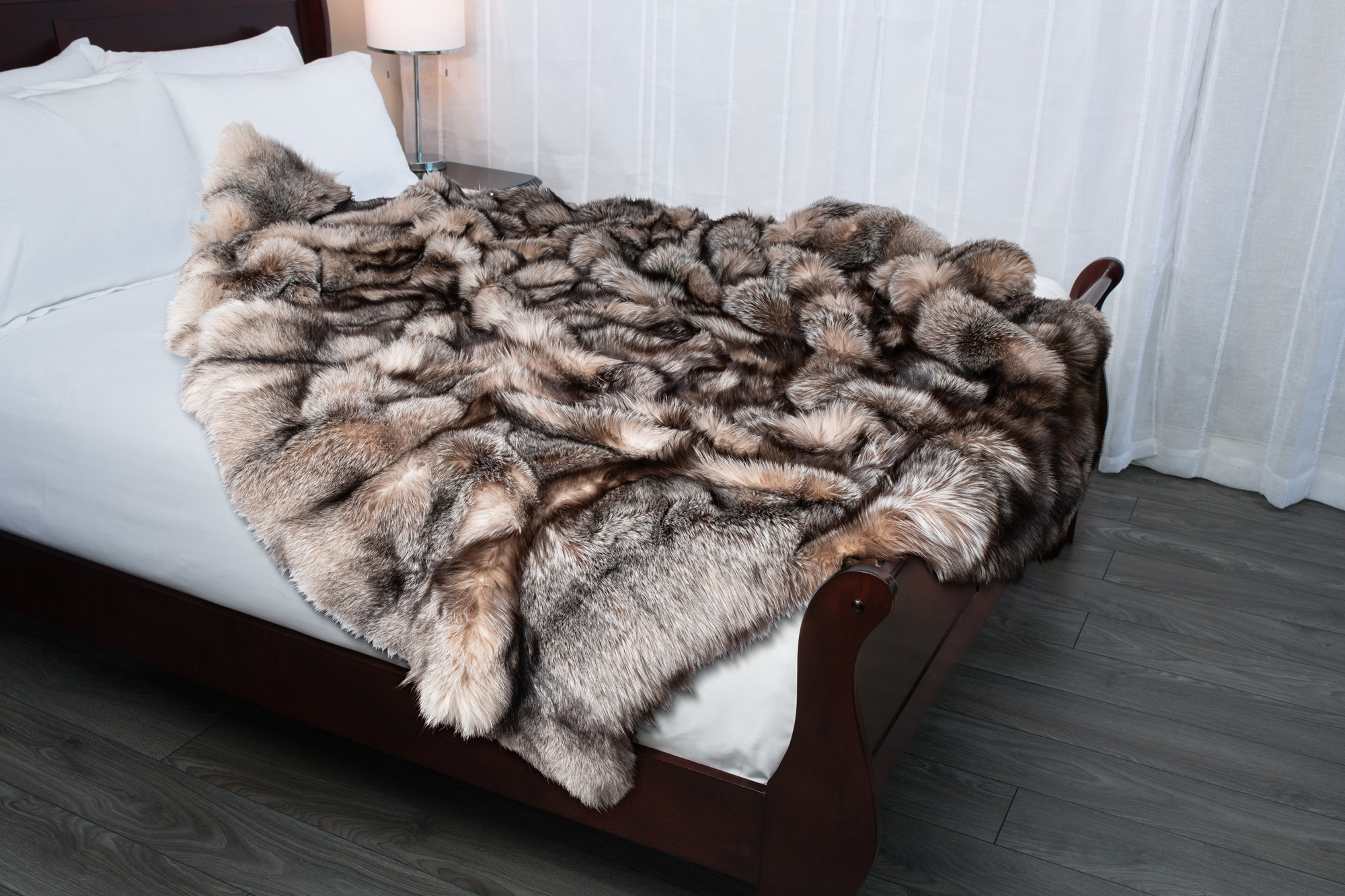 Crystal Fox Fur Blanket – FurCanada